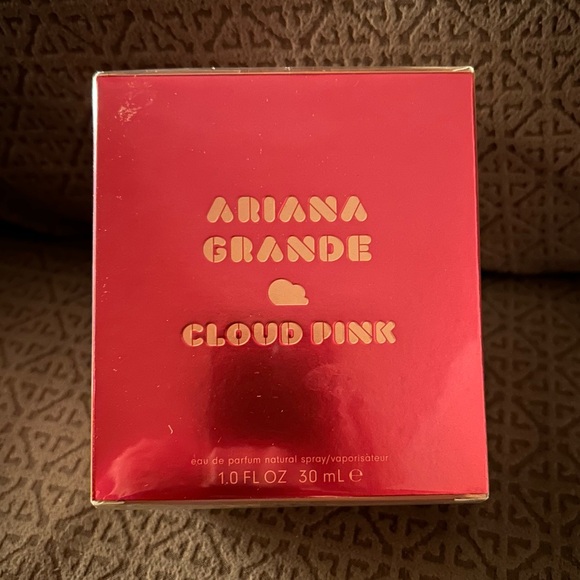 Ariana Grande Cloud Pink - Picture 2 of 3